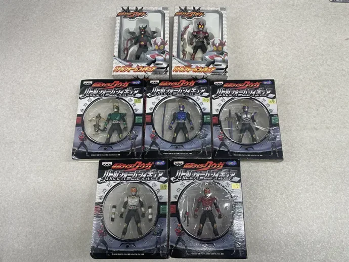 バンプレスト 仮面ライダークウガ/アギト バトルフォームフィギュア