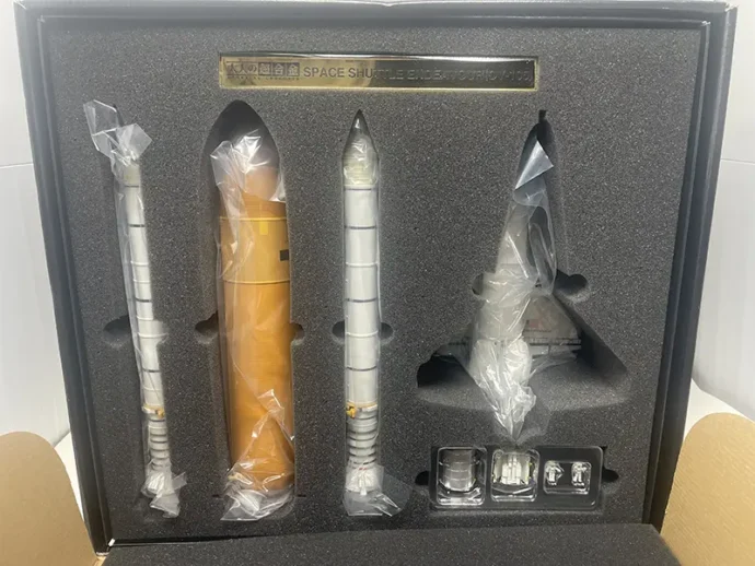 大人の超合金　スペースシャトル エンデバー号　内箱