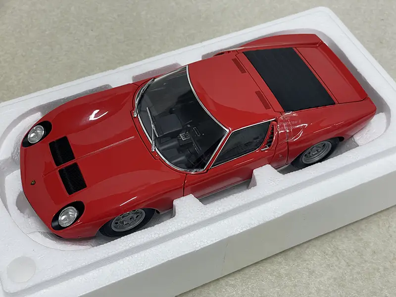 AUTOart 1/18 ランボルギーニミウラ　本体