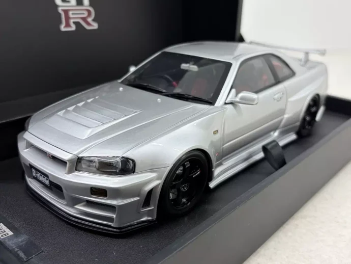 ポストホビー 1/18 ニスモ R34 GT-R Z-tune
