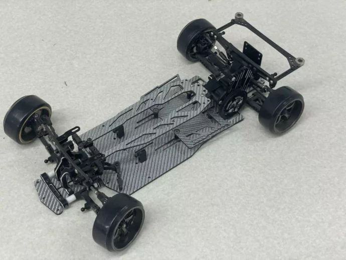 テールスライダー YD-2用カーボンシャーシ