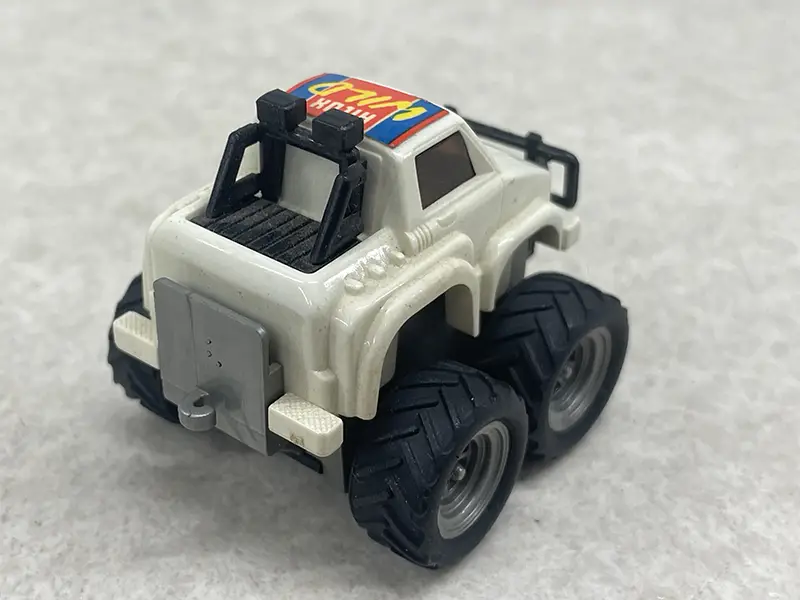 ビッグフット NO.G-02 トヨタ ハイラックス　背面