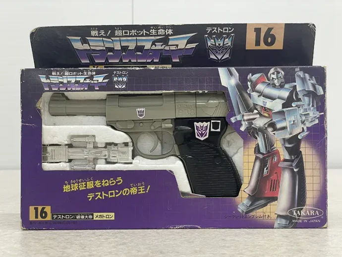 トランスフォーマー 16　破壊大帝メガトロン パッケージ