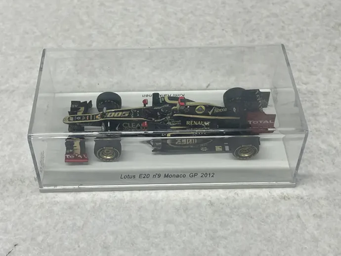 Spark 1/43 ロータスE20 No.9 モナコGP 2012　本体とケース