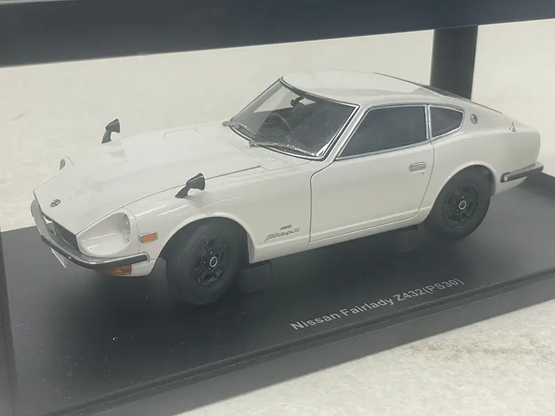 AUTOart 1/18 ニッサン フェアレディZ432（PS30）ホワイト　本体