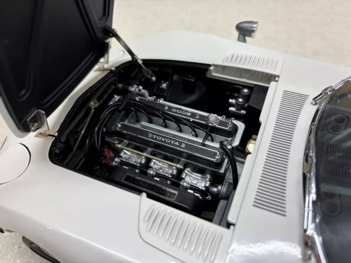 デアゴ 1/10 週刊トヨタ2000GT