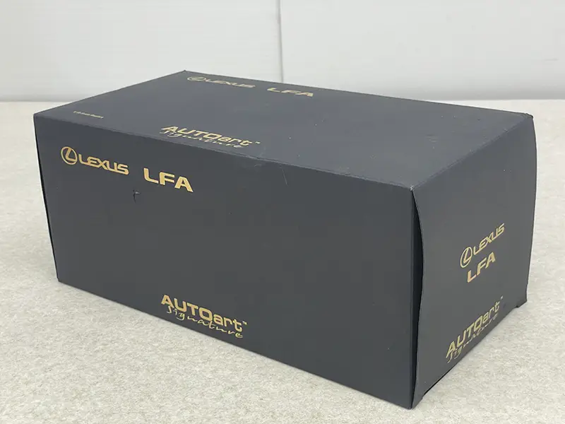 オートアート 1/18 レクサスLFA ホワイト　パッケージ
