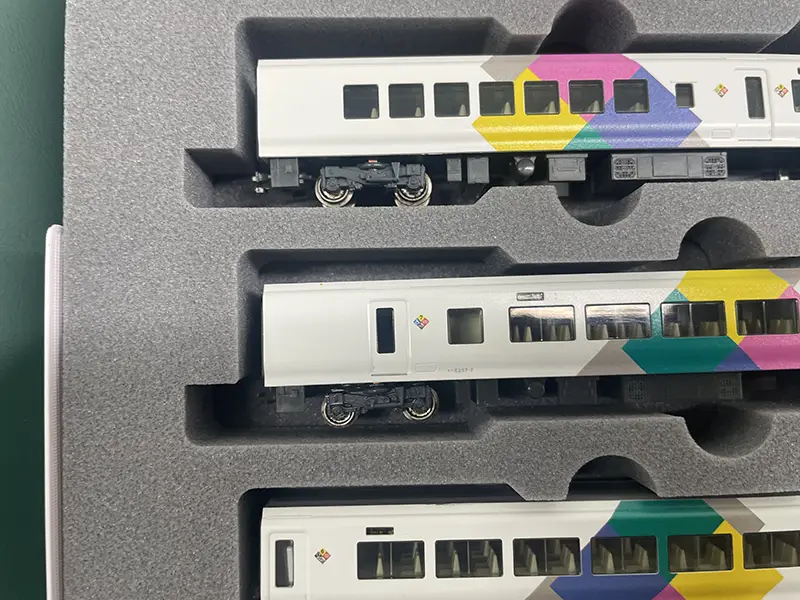 KATO E257系あずさ アップ