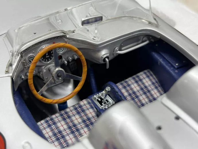 CMC 1/18 Mercedes-Benz 300SLR W196S Mille Miglia 1955