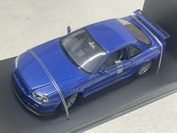 Autoart 1/18 R34 ニッサン スカイラインGTR 本体