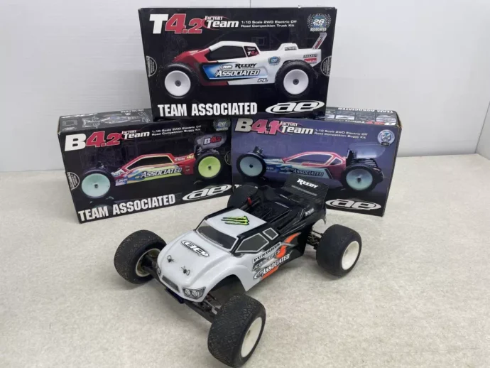 ASSOCIATED 1/10 RC10 T4.2 Factory Team Kit