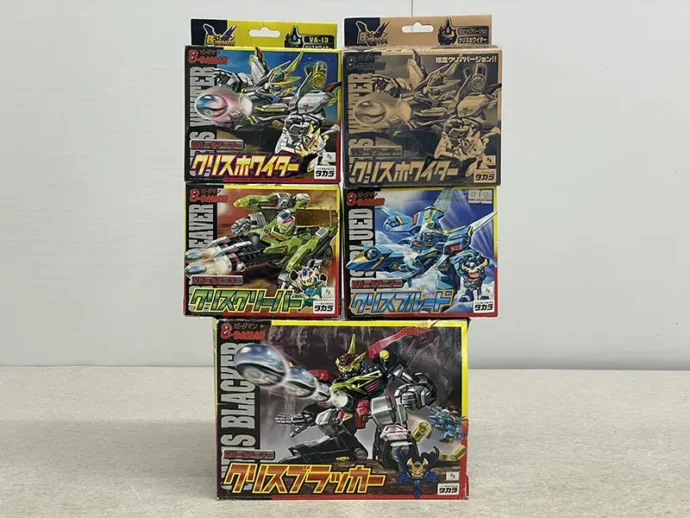 タカラ Bビーダマン爆外伝V ビーダアーマー クリスホワイター・クリスブルード・クリスグリーバー・クリスブラッカ―(ビーダキャリバー) パッケージ