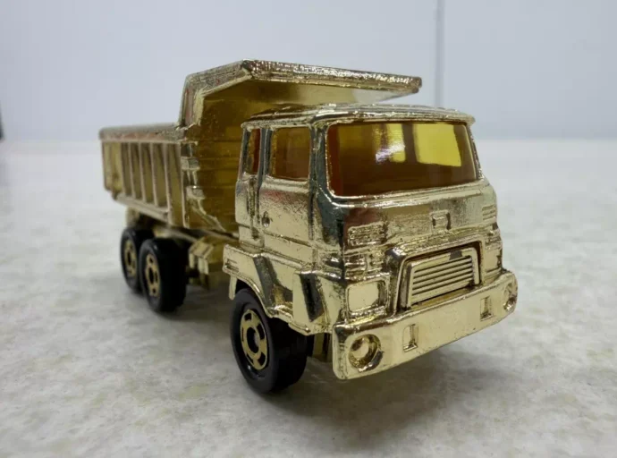 トミカ いすゞ オフロードダンプ 金メッキ トミカ21世紀計画