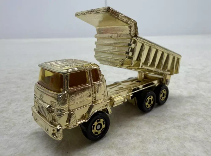 トミカ いすゞ オフロードダンプ 金メッキ トミカ21世紀計画