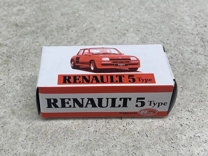 トミカ アイアイアド特注 ルノー5Type パッケージ