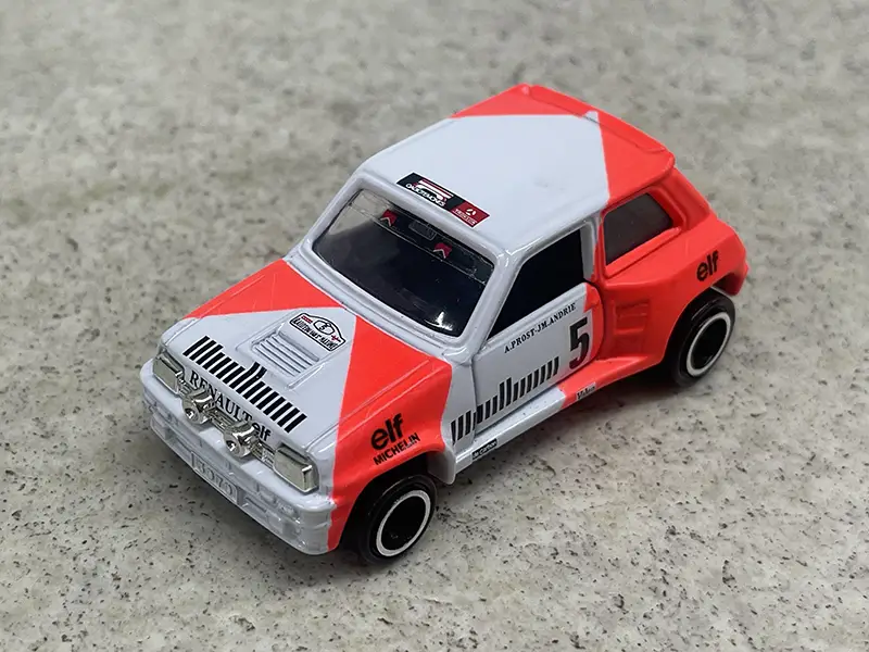 トミカ アイアイアド特注 ルノー5Type